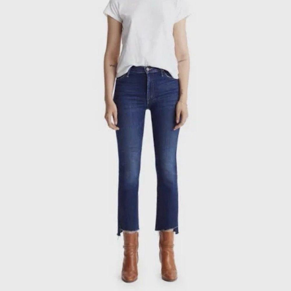 MOTHER “insider crop step fray” jeans. Size 25.